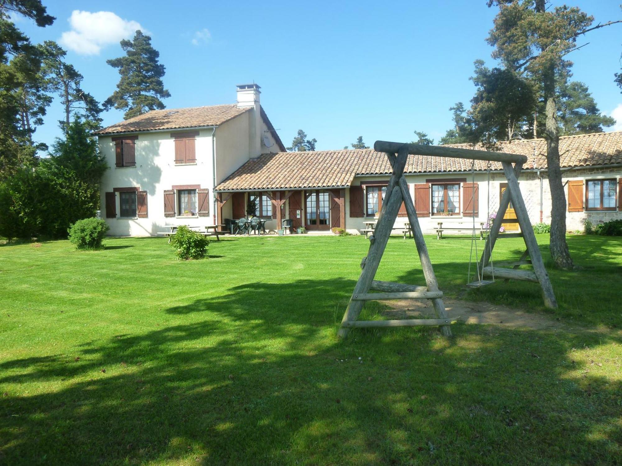 Auberge Les Volpilieres Ruynes-en-Margeride Ngoại thất bức ảnh