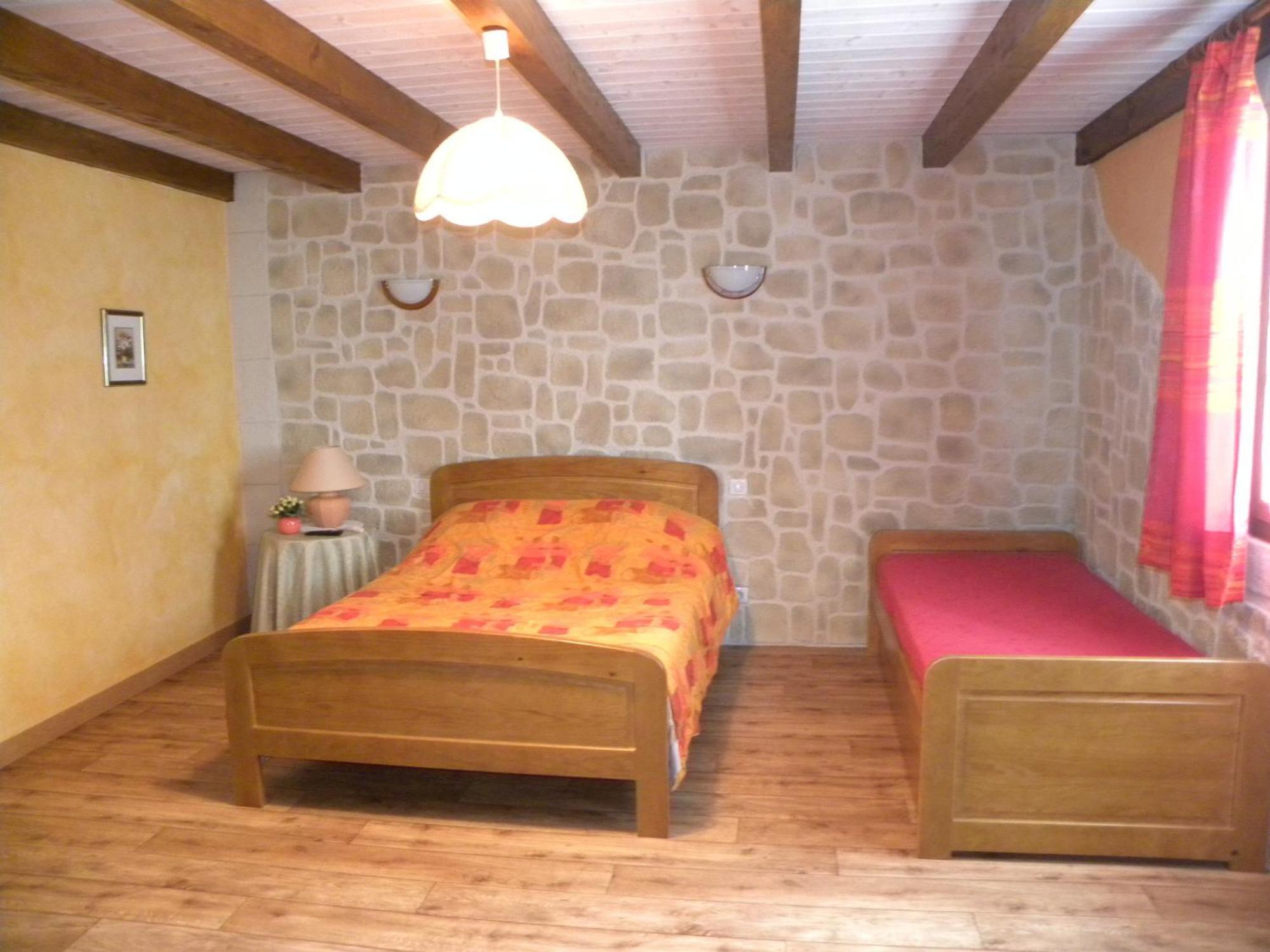 Auberge Les Volpilieres Ruynes-en-Margeride Ngoại thất bức ảnh